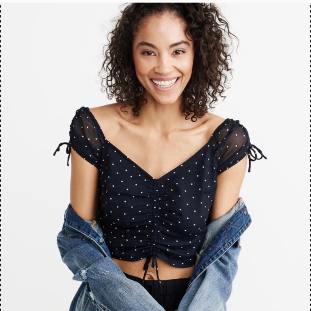 ABERCROMBIE & FITCH Polka Dot Shirt